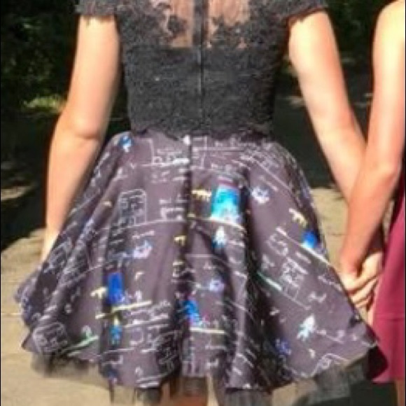 Macduggal 2 piece dress - Picture 2 of 8